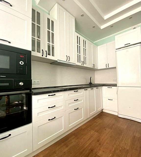 Сдаётся 3-комнатная квартира, 105 м²
