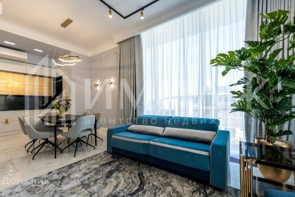 Продаётся 3-комнатная квартира, 120 м²