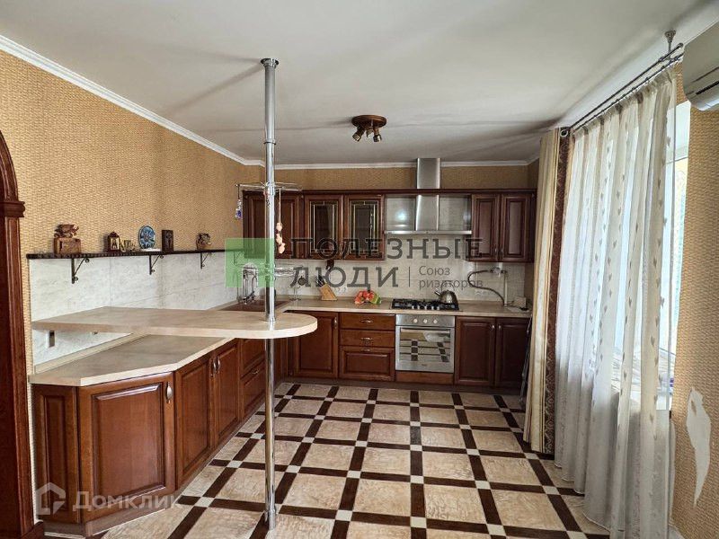 Продаётся 4-комнатная квартира, 104.6 м²