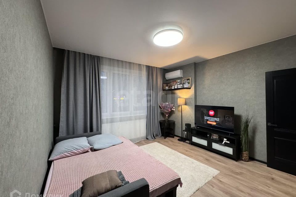 Продаётся 1-комнатная квартира, 38 м²