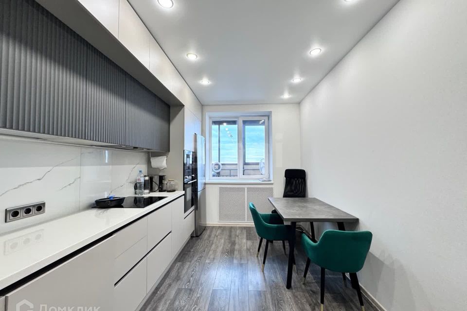Продаётся 1-комнатная квартира, 42.1 м²