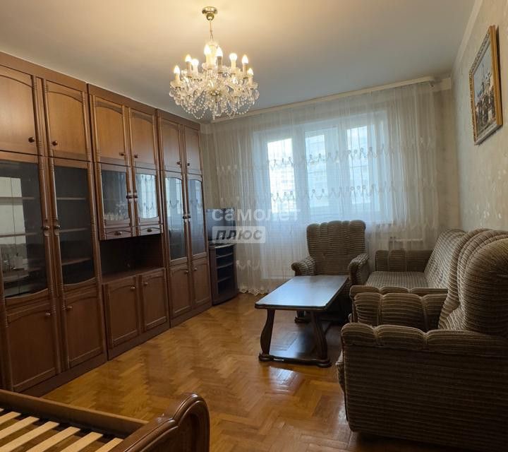 Продаётся 1-комнатная квартира, 37.9 м²