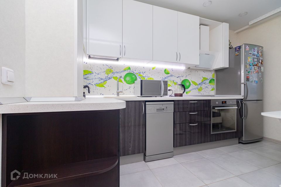 Продаётся 2-комнатная квартира, 62.1 м²