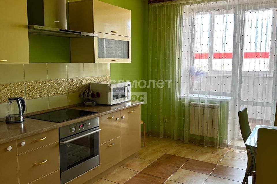 Продаётся 1-комнатная квартира, 41.9 м²