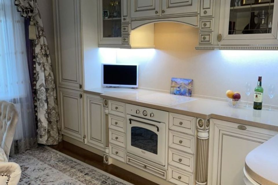 Продаётся 2-комнатная квартира, 93 м²
