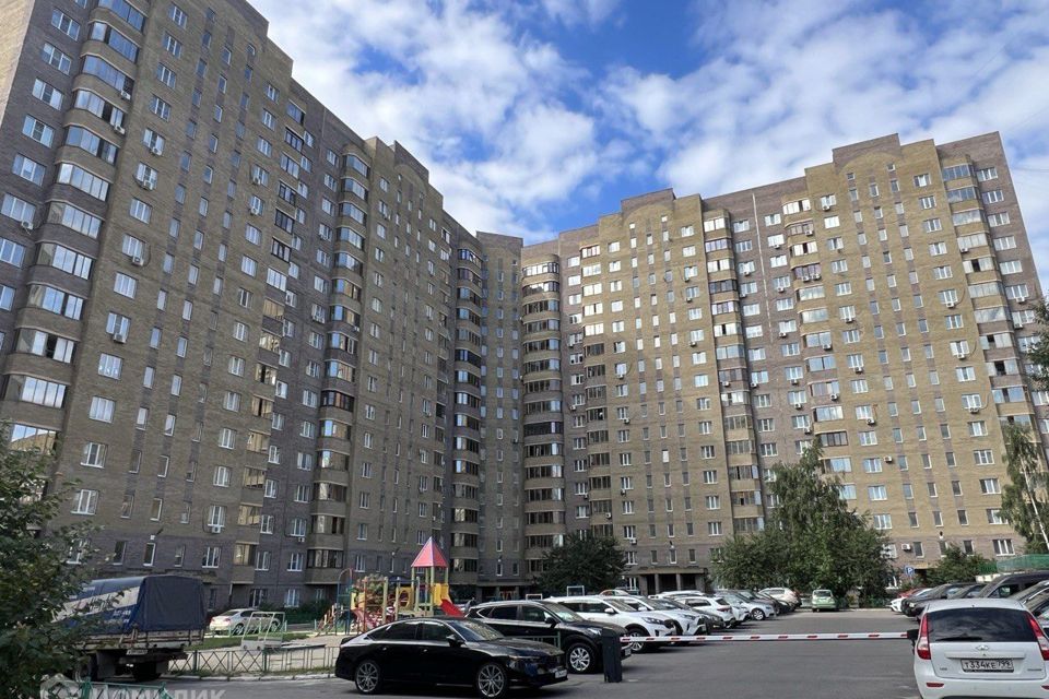 Продаётся 1-комнатная квартира, 58.9 м²