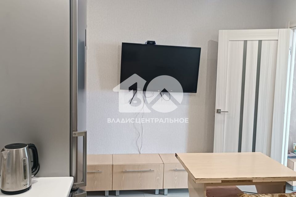 Продаётся 1-комнатная квартира, 54 м²