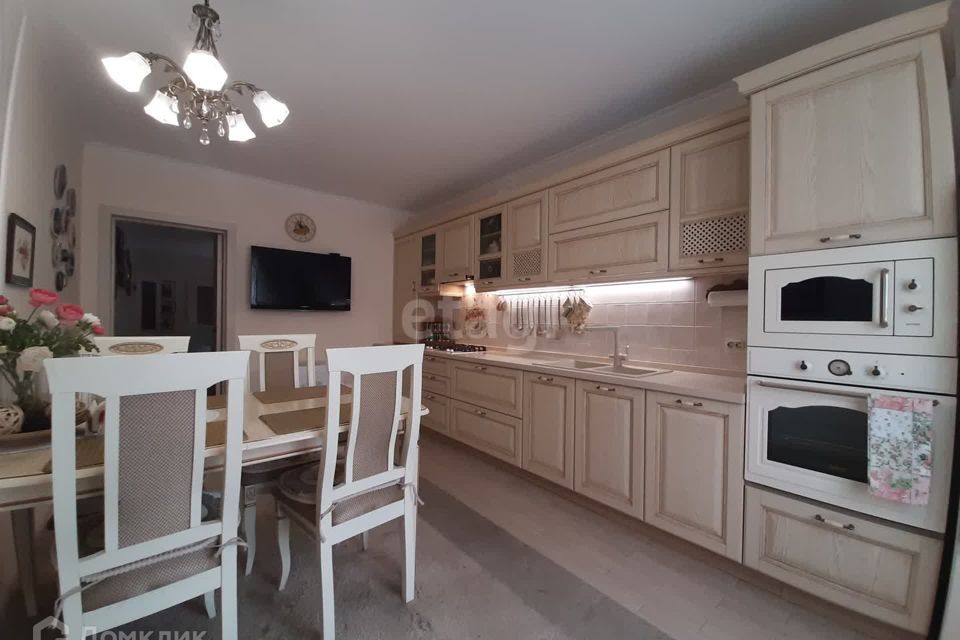 Продаётся 3-комнатная квартира, 71.3 м²