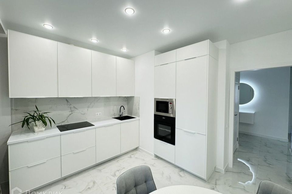 Сдаётся 2-комнатная квартира, 63 м²