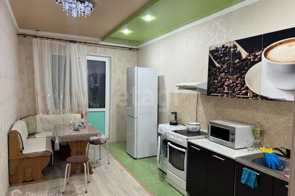 Сдаётся 2-комнатная квартира, 72 м²