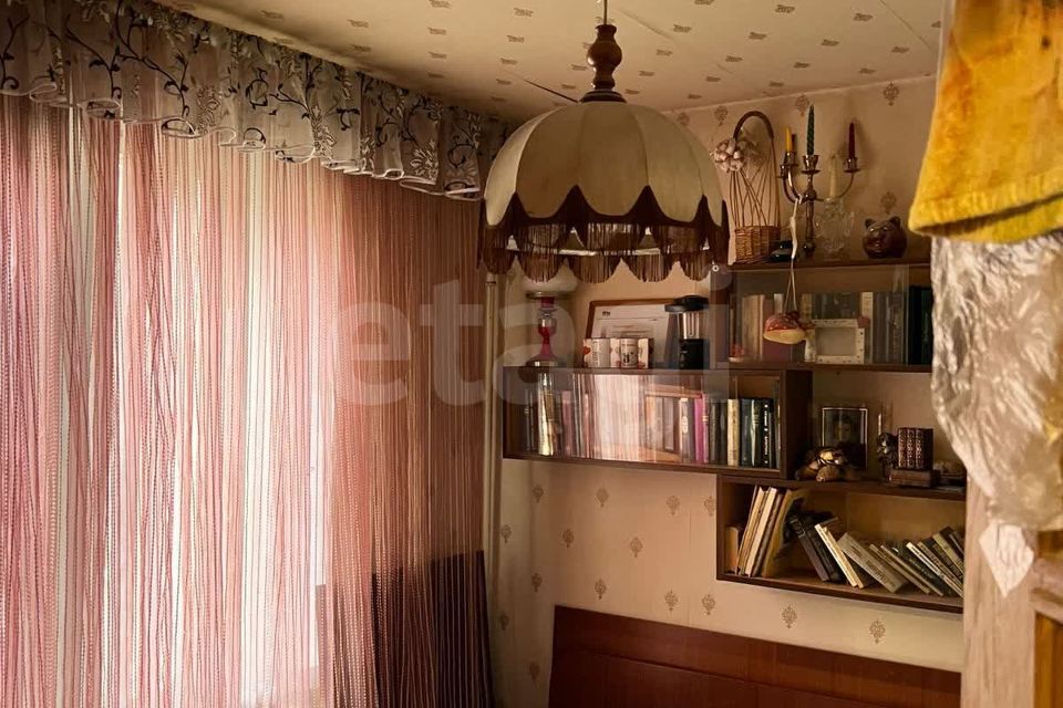 Продаётся 4-комнатная квартира, 63 м²