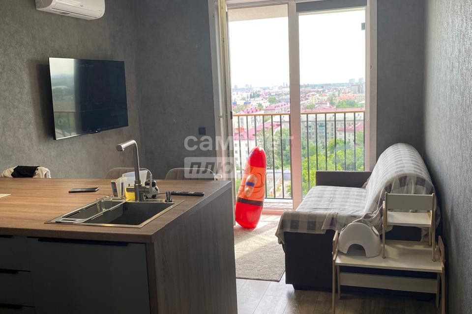 Продаётся 1-комнатная квартира, 43 м²