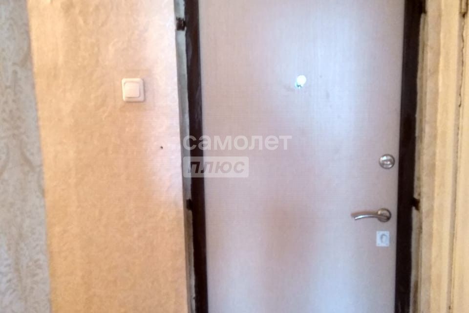 Продаётся 3-комнатная квартира, 63.5 м²