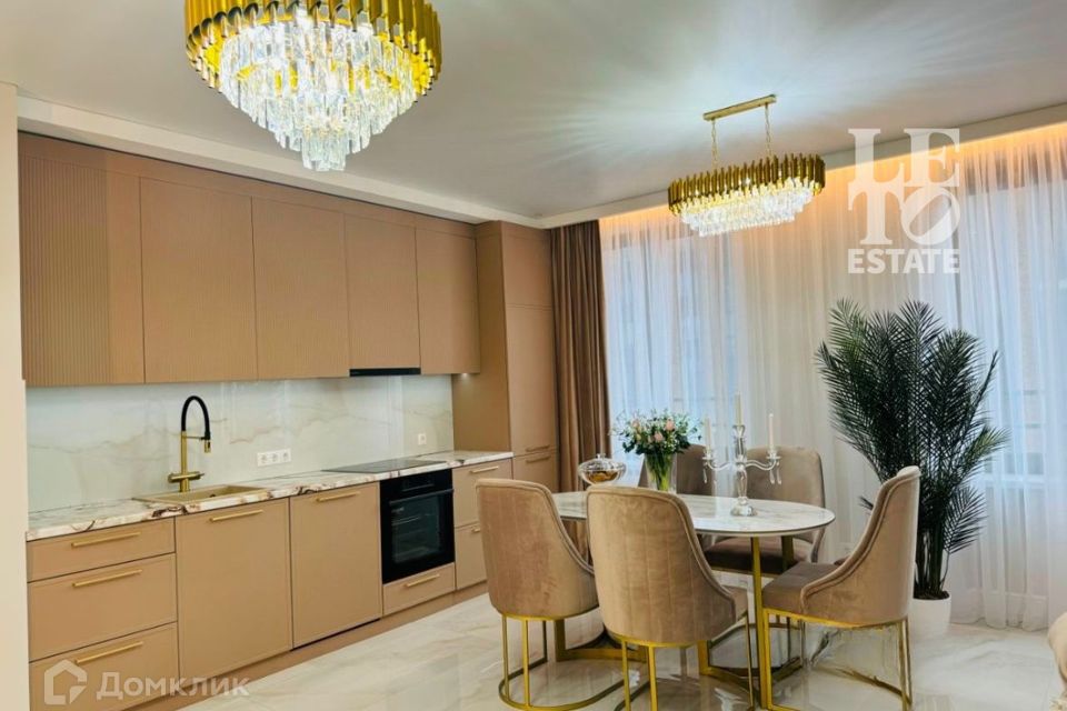 Продаётся 3-комнатная квартира, 70 м²