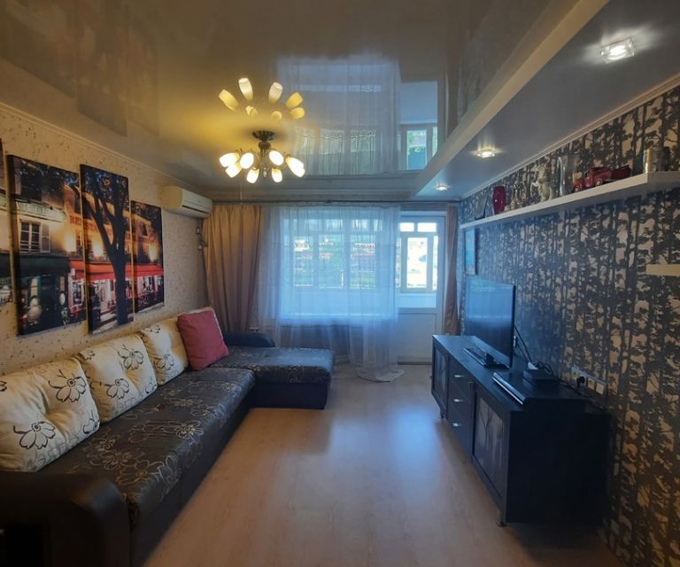Сдаётся 2-комнатная квартира, 50.7 м²