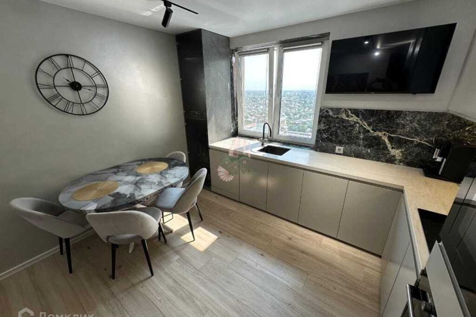 Продаётся 3-комнатная квартира, 67.7 м²