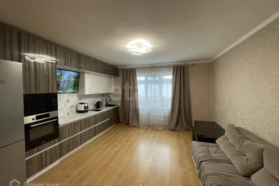 Продаётся 1-комнатная квартира, 41.1 м²