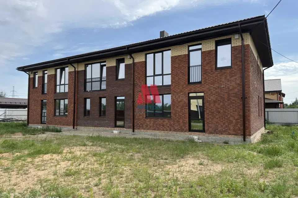 Продаётся таунхаус, 2-эт., 107 м²