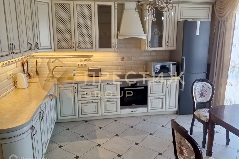 Сдаётся 3-комнатная квартира, 93 м²
