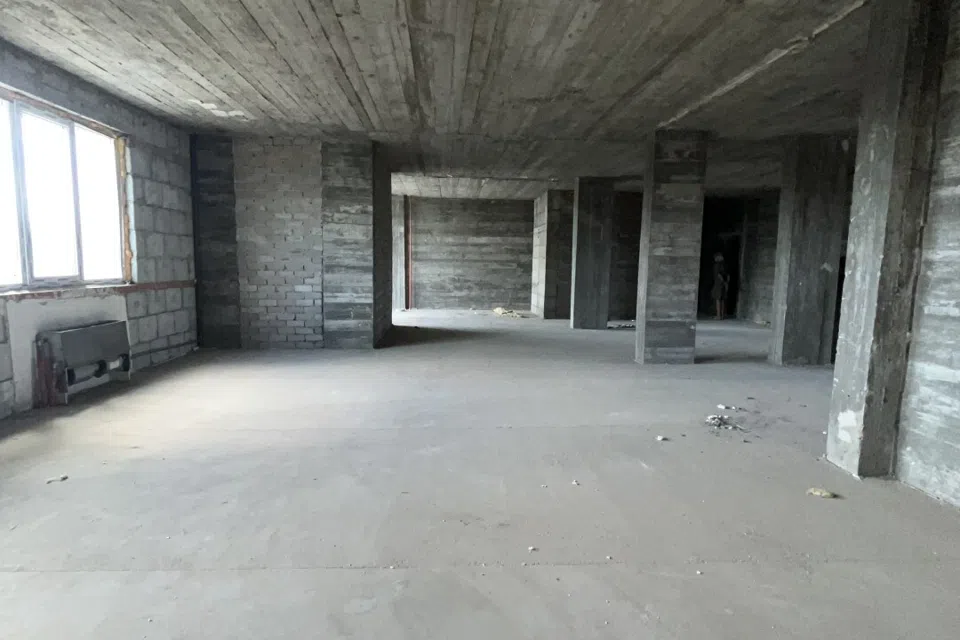 Продаётся 2-комнатная квартира, 104 м²