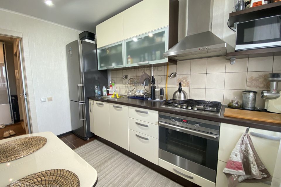 Продаётся 3-комнатная квартира, 70.3 м²