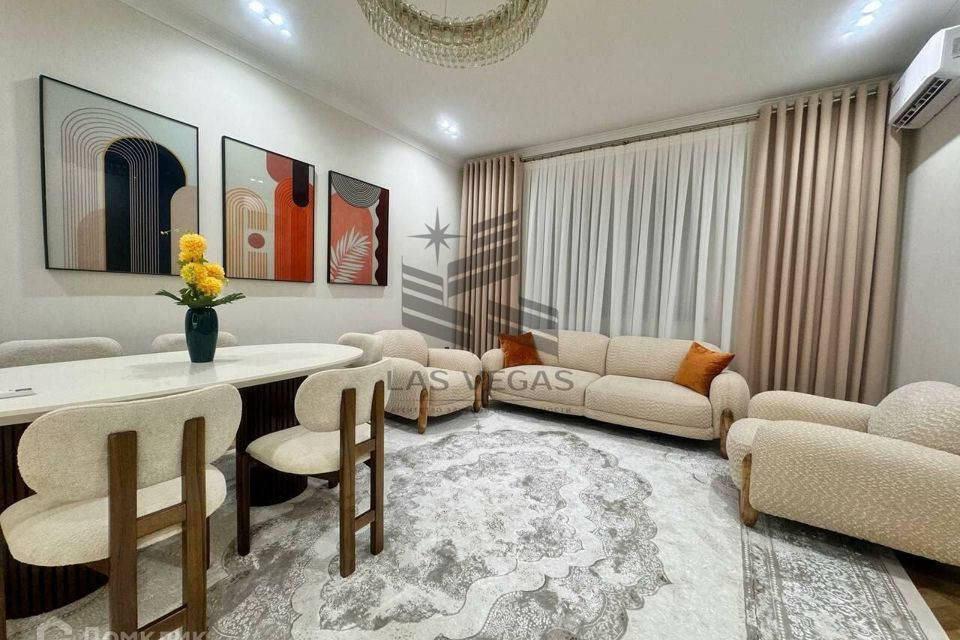 Сдаётся 4-комнатная квартира, 120 м²