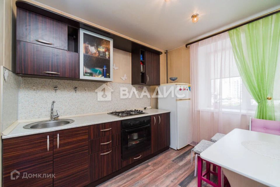 Продаётся 2-комнатная квартира, 60.7 м²