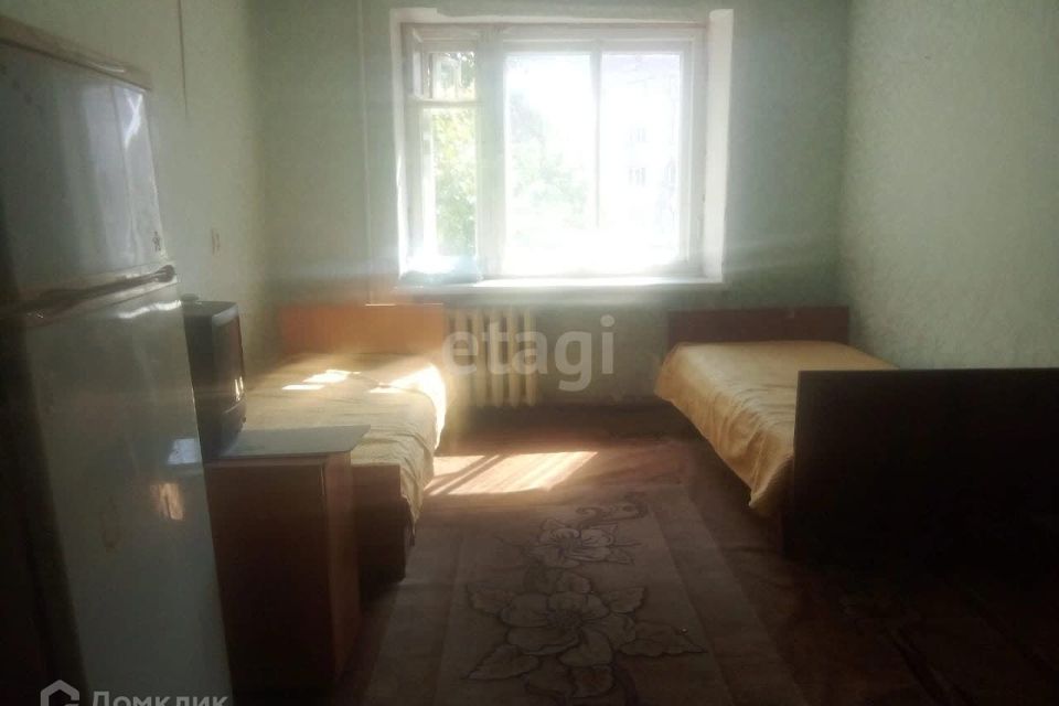 Продаётся комната в 1-комн. квартире, 18 м²