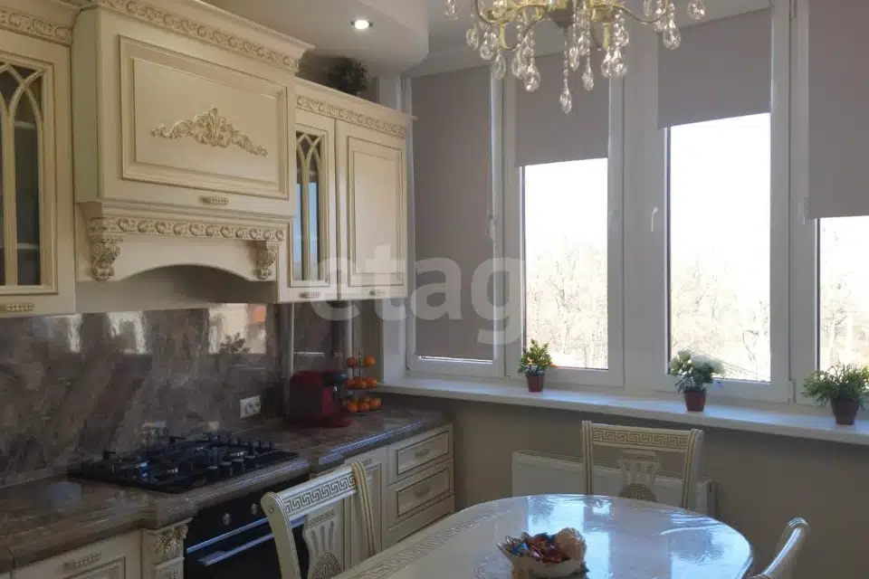 Продаётся 3-комнатная квартира, 63.6 м²