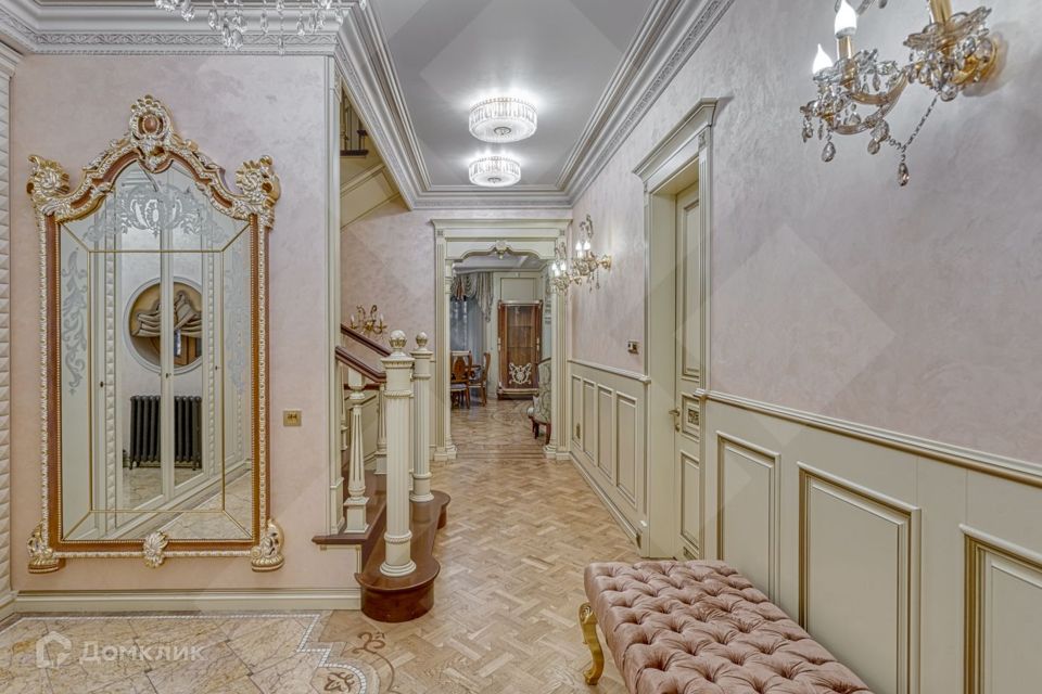 Сдаётся 6-комнатная квартира, 325 м²