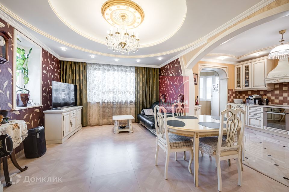 Продаётся 4-комнатная квартира, 118.6 м²