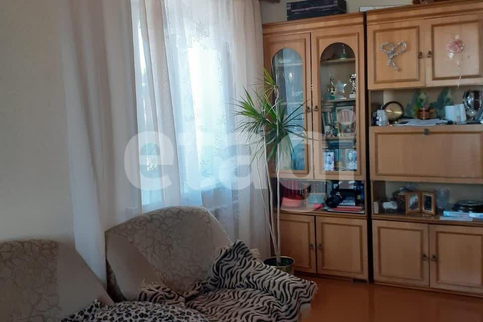 Продаётся 4-комнатная квартира, 72.1 м²