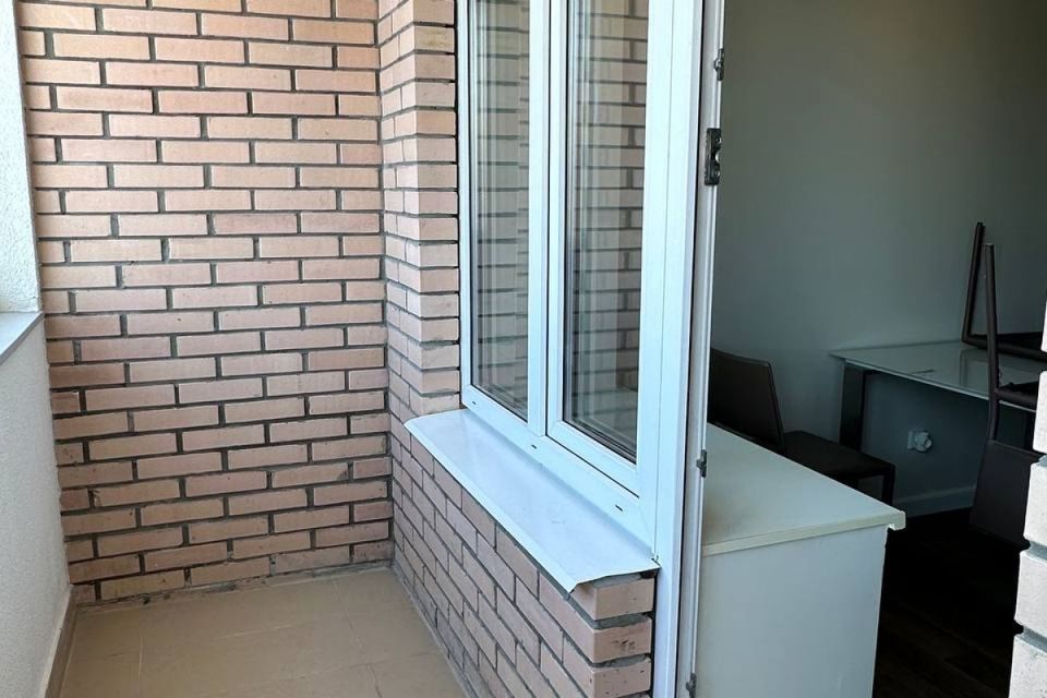 Сдаётся 4-комнатная квартира, 162 м²