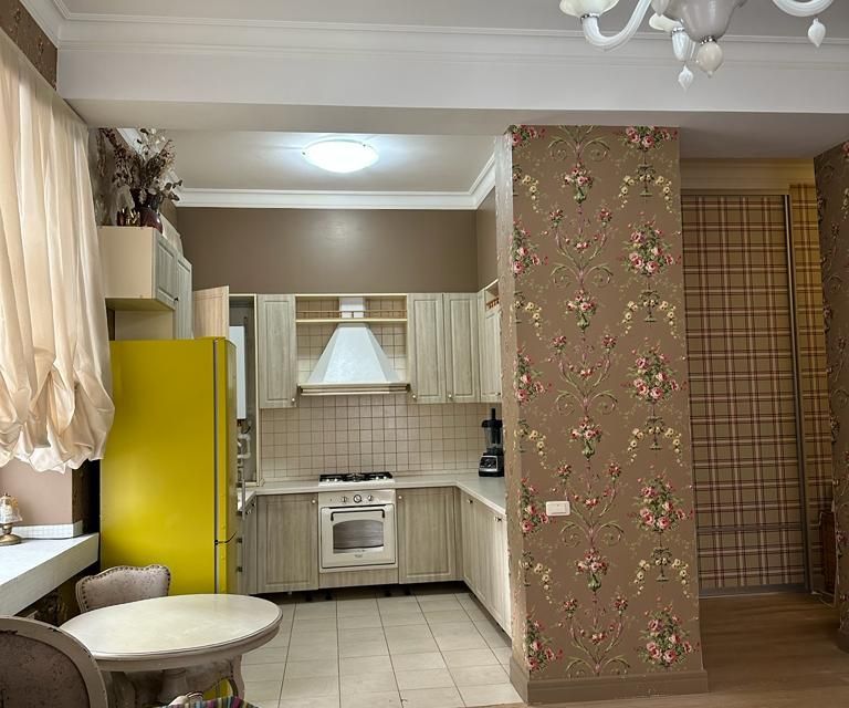 Продаётся 2-комнатная квартира, 55.7 м²