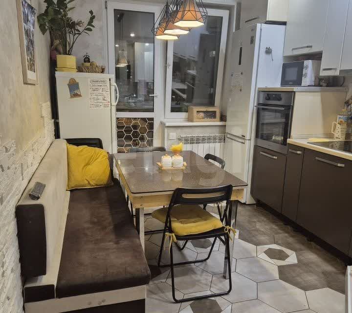 Продаётся 2-комнатная квартира, 60.3 м²