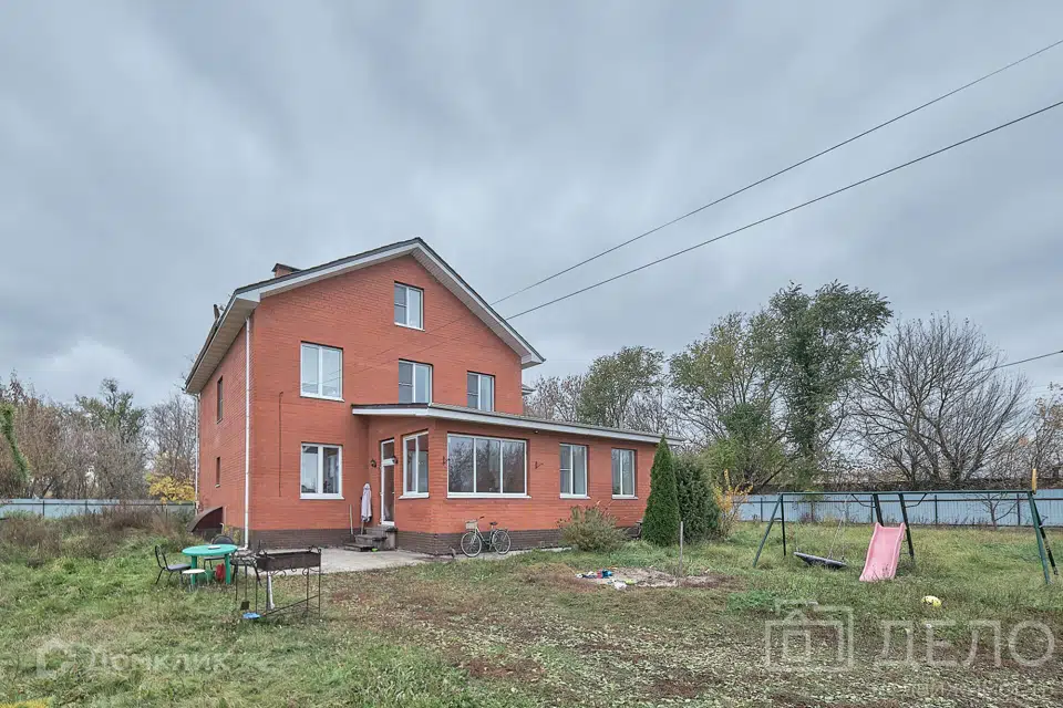 Продаётся 3-этажный дом, 325.8 м²