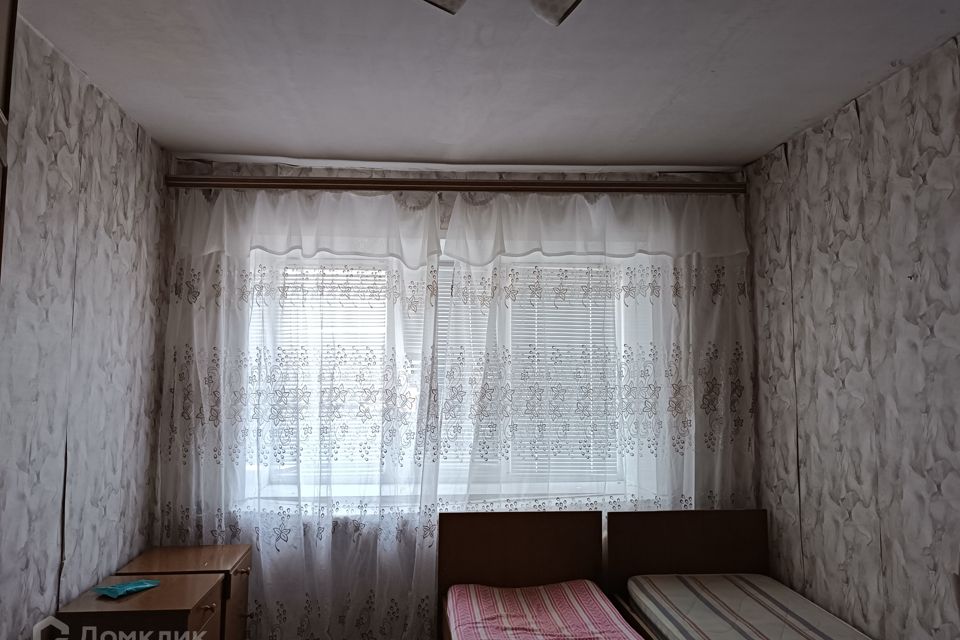 Продаётся 4 комнаты в 4-комн. квартире, 14 м²