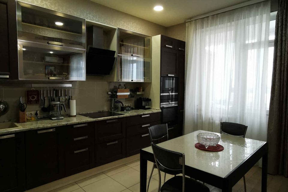 Продаётся 2-комнатная квартира, 87 м²