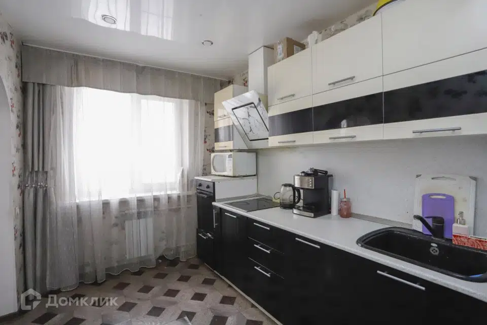 Продаётся 4-комнатная квартира, 80.4 м²