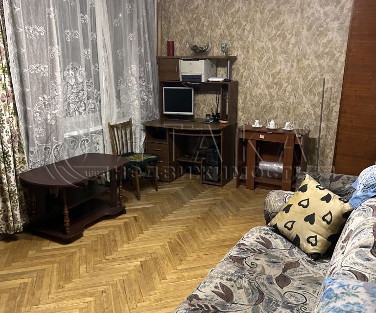 Сдаётся 3-комнатная квартира, 57.4 м²