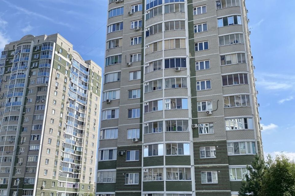 Продаётся 2-комнатная квартира, 70.8 м²