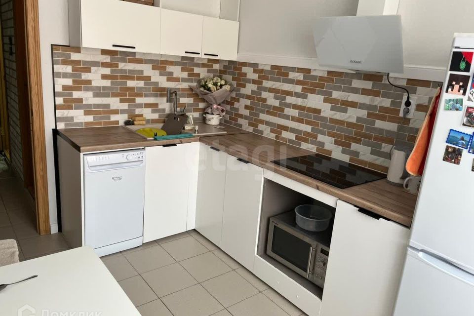 Сдаётся 2-комнатная квартира, 50.4 м²