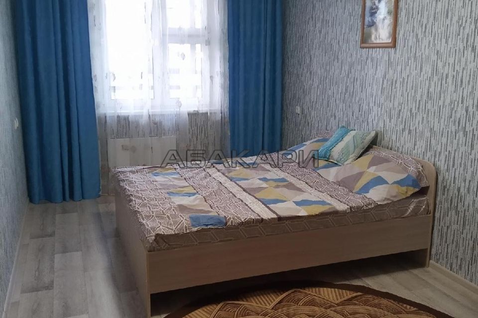 Сдаётся 1-комнатная квартира, 50 м²