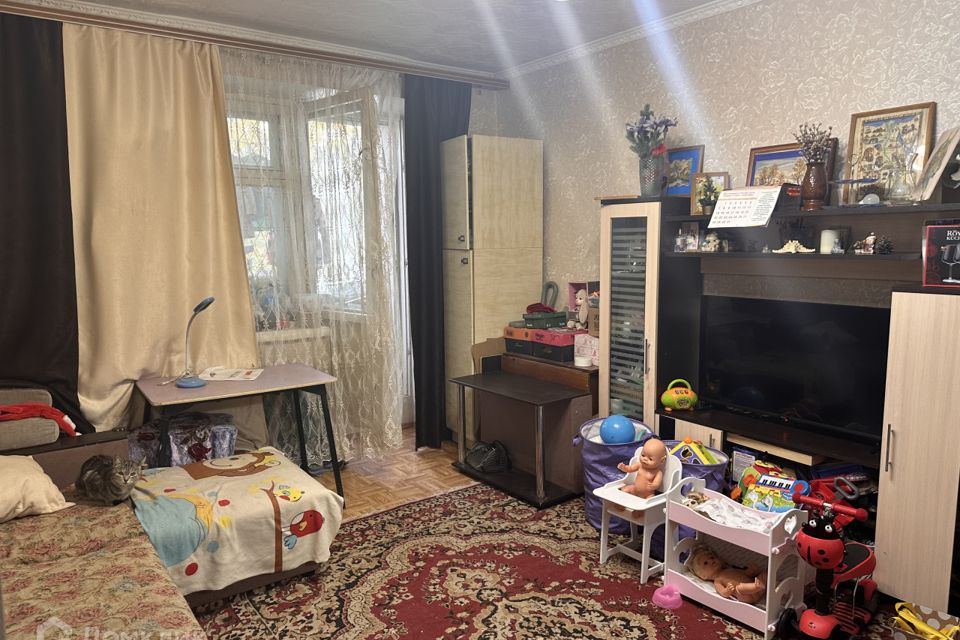 Продаётся 4-комнатная квартира, 73.5 м²