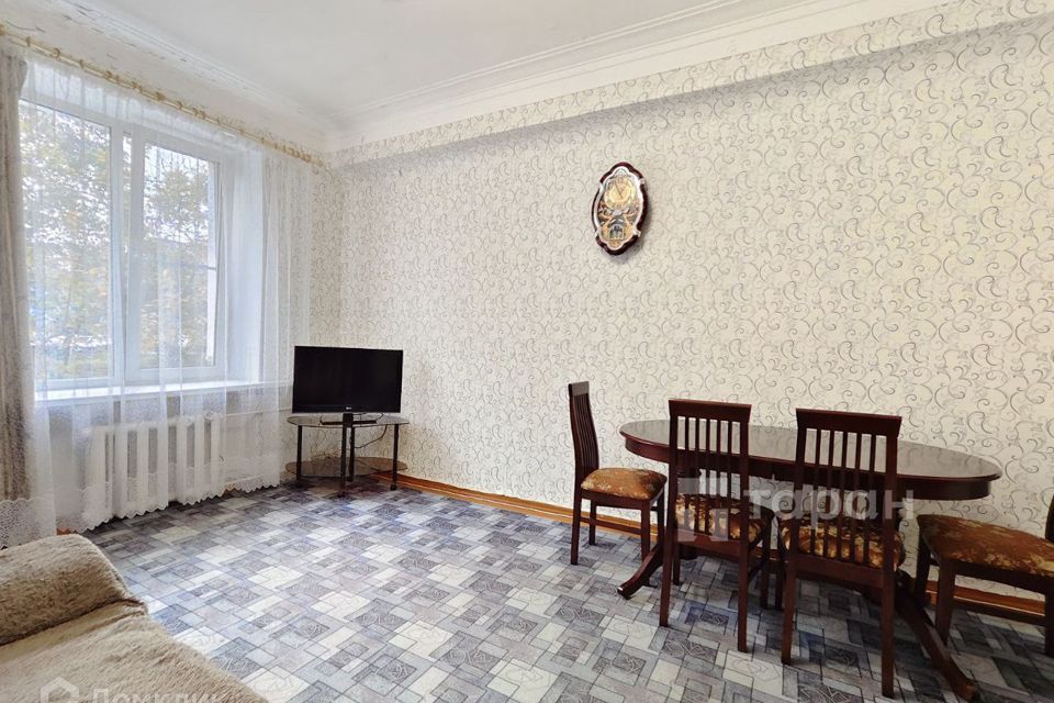 Продаётся 2-комнатная квартира, 59.7 м²