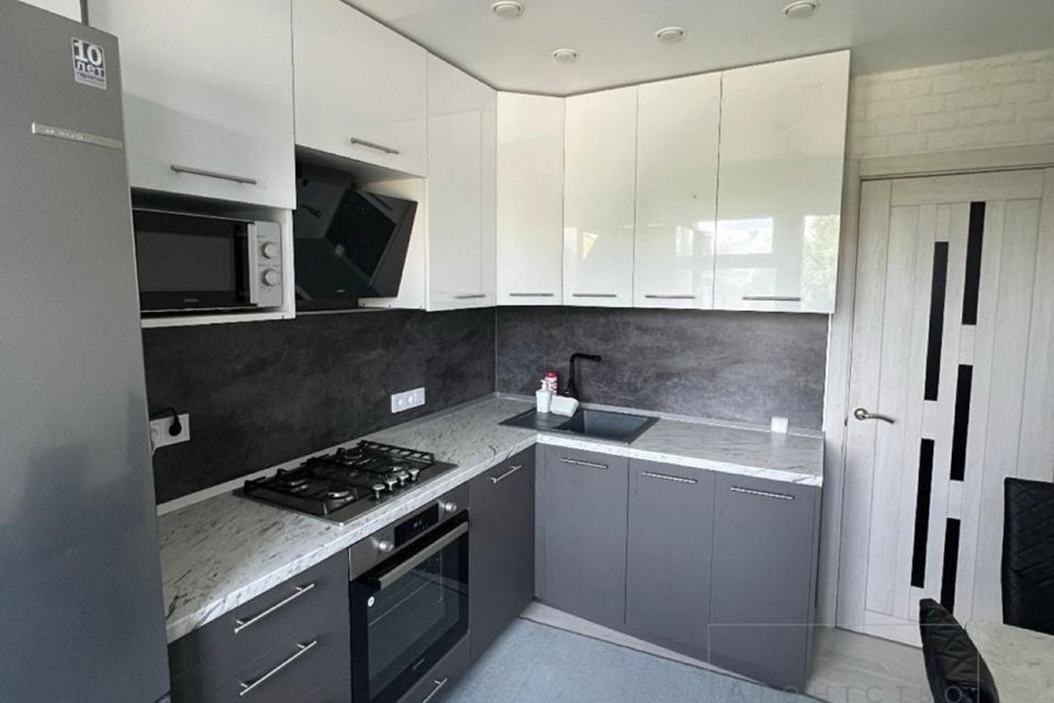 Продаётся 3-комнатная квартира, 66.4 м²