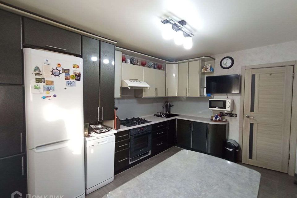 Продаётся 3-комнатная квартира, 69.4 м²