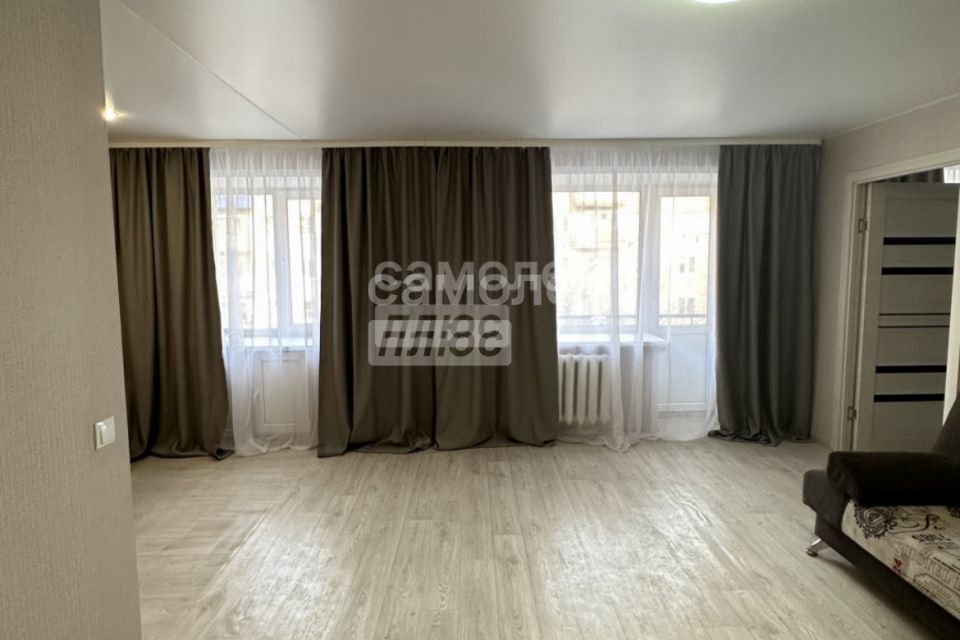 Продаётся 3-комнатная квартира, 56 м²