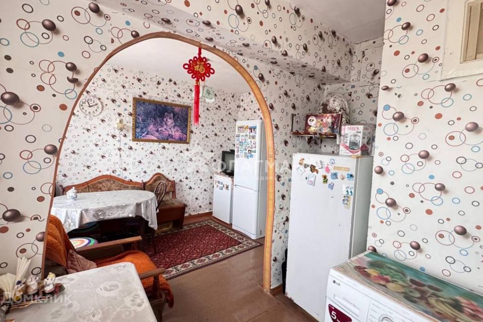Продаётся 4-комнатная квартира, 57.6 м²