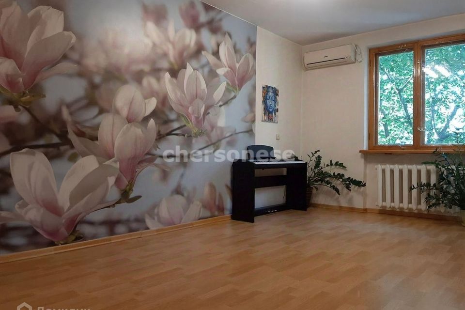 Продаётся 3-комнатная квартира, 70 м²